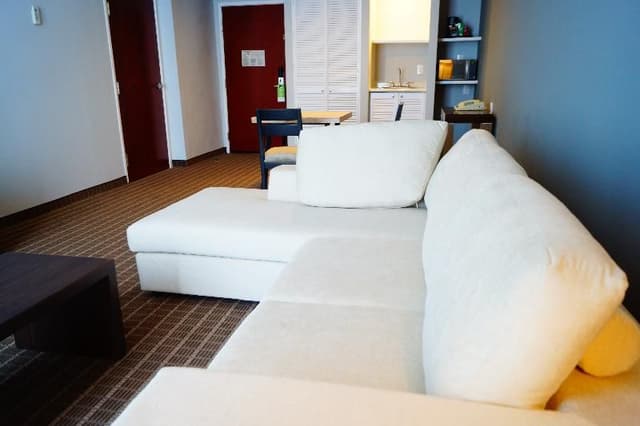JUNIOR SUITE EXECUTIVE