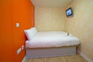 Easyhotel London Luton Easyhotel London Luton