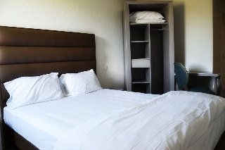 Adonis Hotel Bayone3