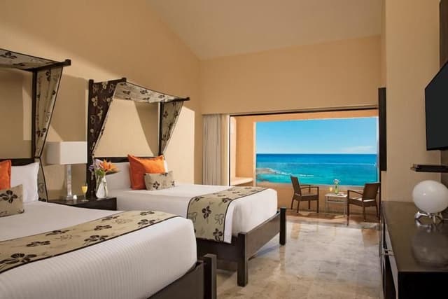 FAMILY ROOM CLUB OCEAN VIEW