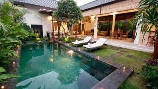 ซานดิ อากุง วิลล่า ซานดิ อากุง วิลล่า