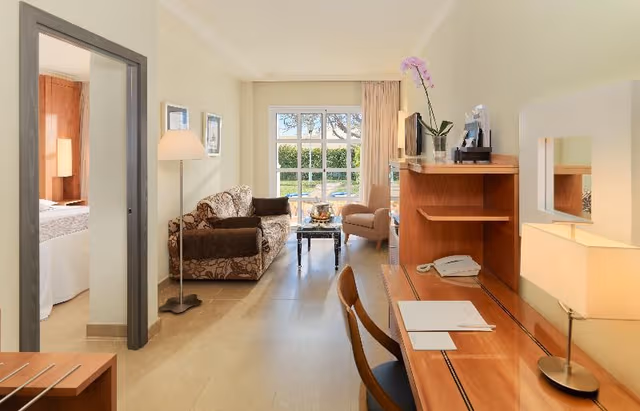 JUNIOR SUITE GARDEN VIEW