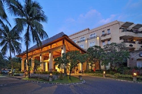 โรงแรมคูตา พาราดิโซ๋ โรงแรมคูตา พาราดิโซ๋