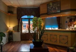 Camden Deluxe Hotel1