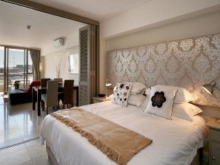 Canal Quays Luxury Apartments0