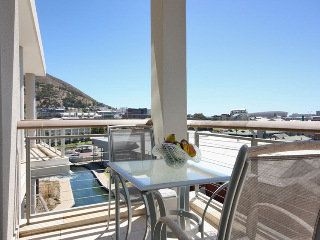 Canal Quays Luxury Apartments3