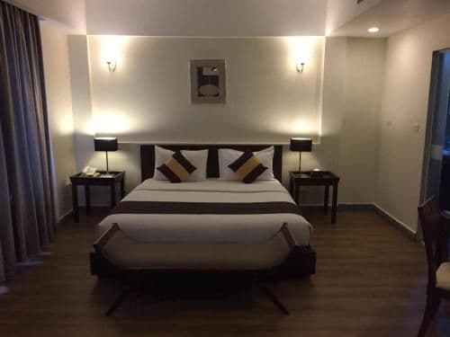 Deluxe King Sea View