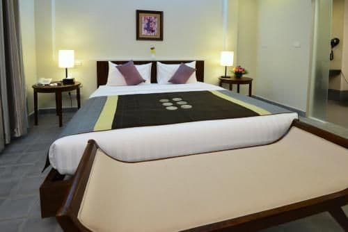 Deluxe King Sea View