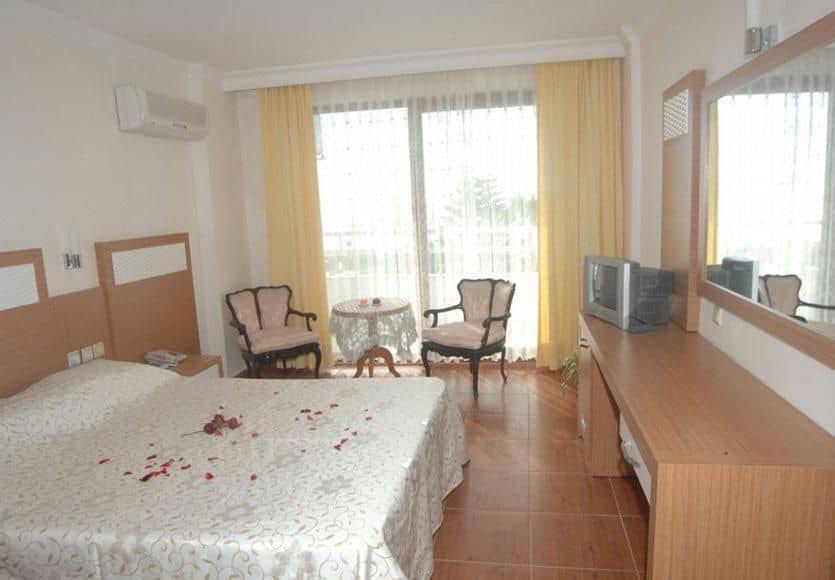 IDEAL BEACH HOTEL IDEAL BEACH HOTEL