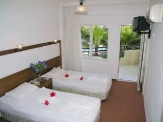 Semoris Hotel1