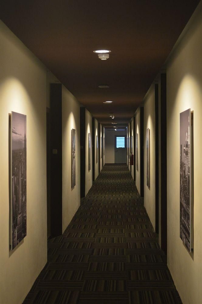 Hotel Neo Candi Simpang Lima - Semarang by Aston0