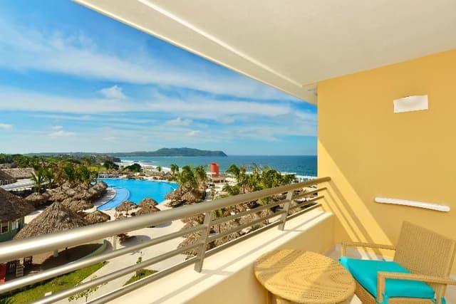 DOUBLE OCEAN VIEW