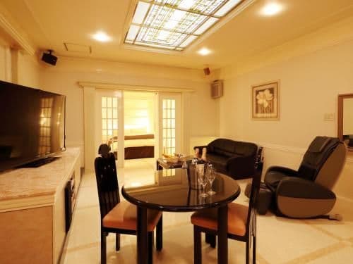 Standard King Room