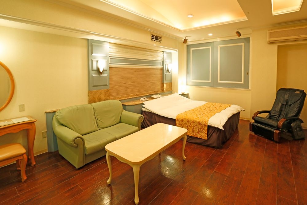 โรงแรมไฟน์ การ์เดน จูโซะ (Hotel Fine Garden Juso)0