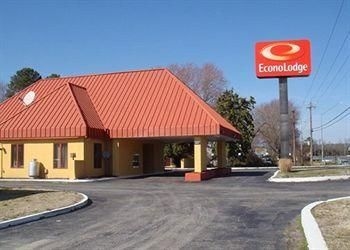 Econo Lodge4
