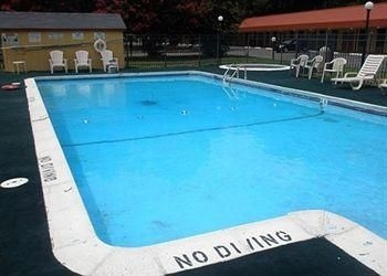 Econo Lodge0