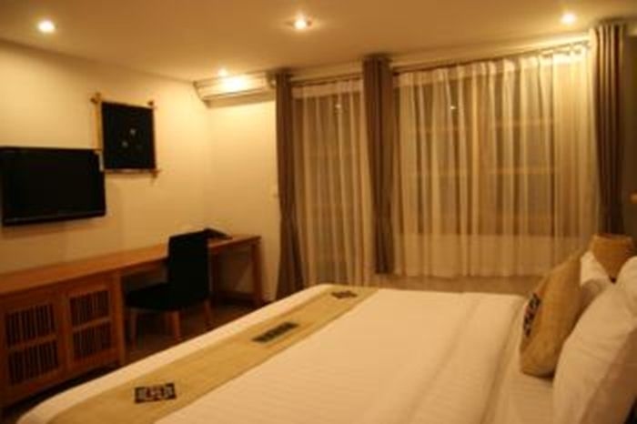 Sunny Mountain Hotel0