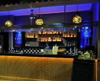 Big Blue Suite Hotel4