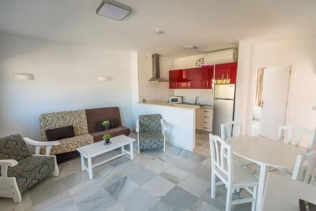 APARTMENT CAPACITY 6 THREE BEDROOM