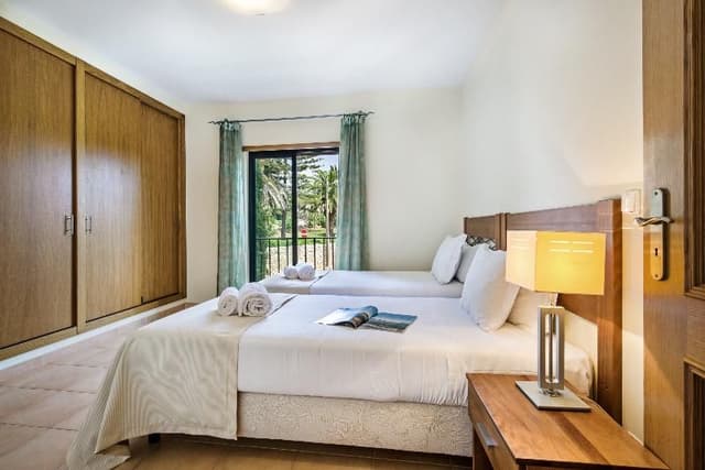 APARTMENT THREE BEDROOMS
