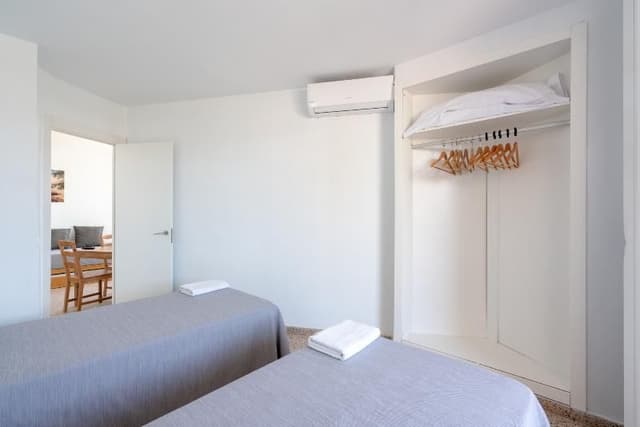 APARTMENT TWO BEDROOMS WITH TERRACE