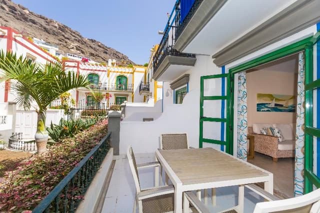APARTMENT WITH TERRACE