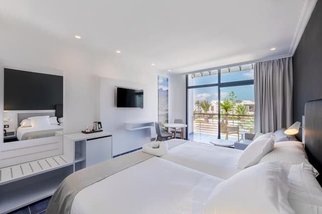 Double or Twin POOL VIEW