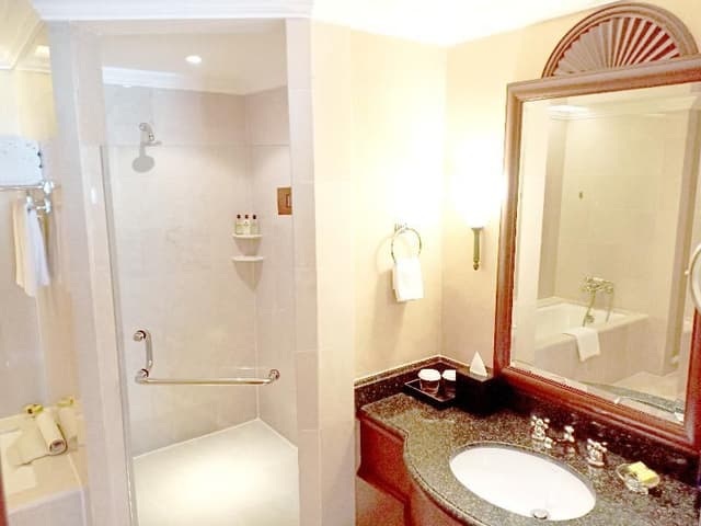 JUNIOR SUITE WITH DOUBLE BED