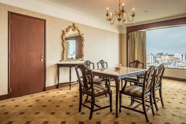 SUITE EXECUTIVE