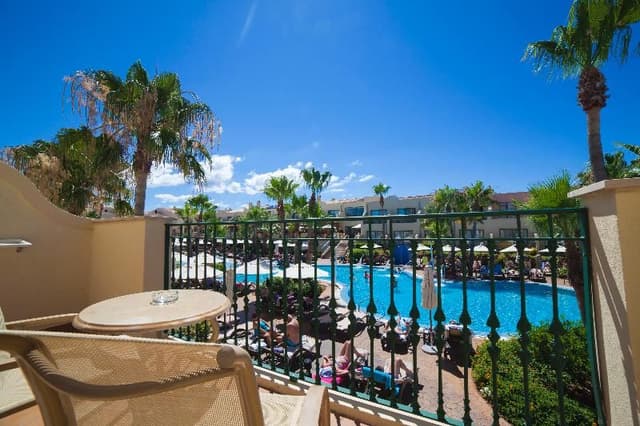 Double or Twin POOL VIEW