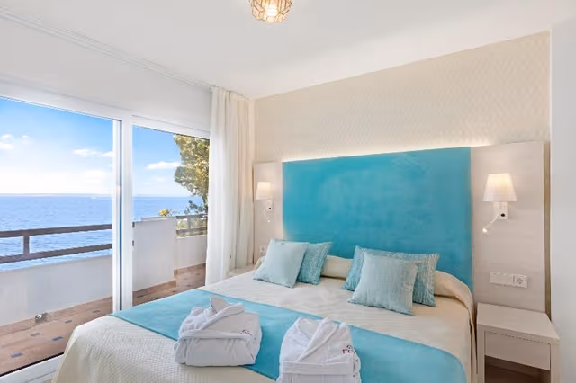 SUITE TWO BEDROOMS