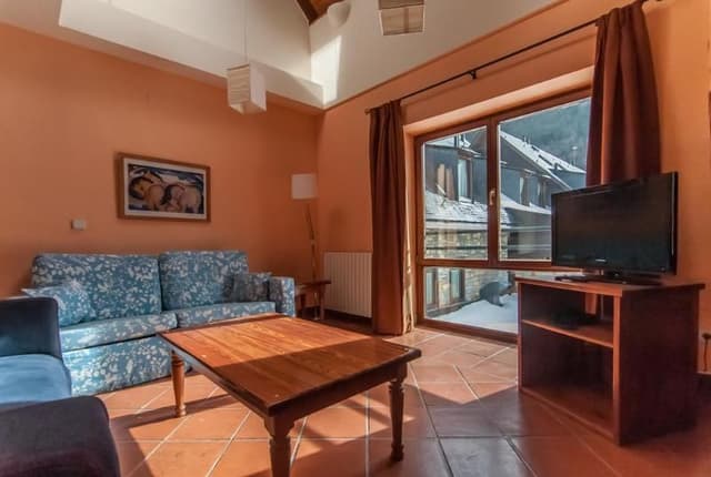 APARTMENT THREE BEDROOMS