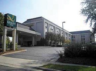 Quality Inn Executive Park2