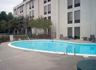 Quality Inn Executive Park1
