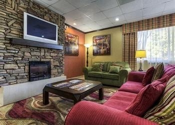Quality Inn Executive Park4