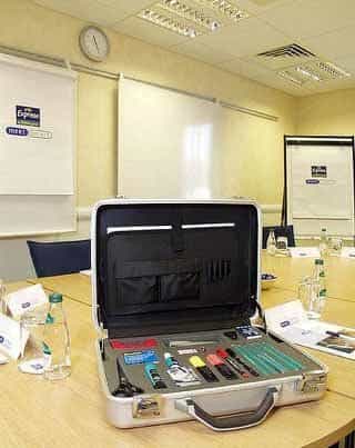 Holiday Inn Express Swansea M4/J43 Holiday Inn Express Swansea M4/J43