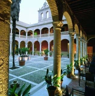 AC Palacio de Santa Paula Autograph Collection AC Palacio de Santa Paula Autograph Collection