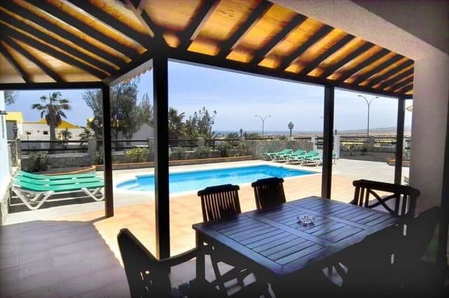VILLA THREE BEDROOMS