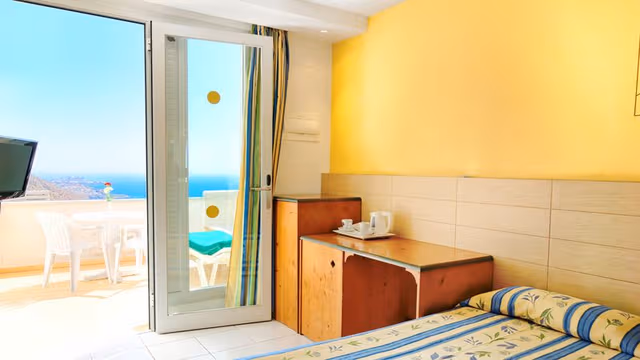 APARTMENT CAPACITY 5 TWO BEDROOMS