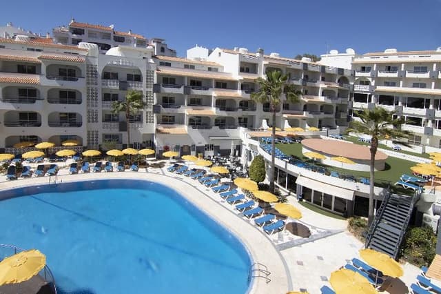 APARTMENT POOL VIEW