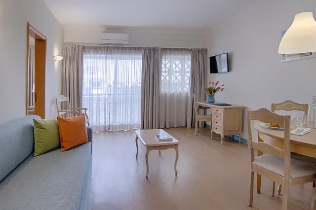 APARTMENT ONE BEDROOM
