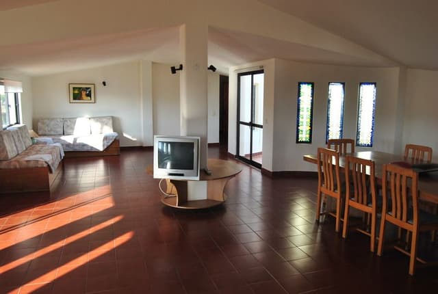 APARTMENT THREE BEDROOMS