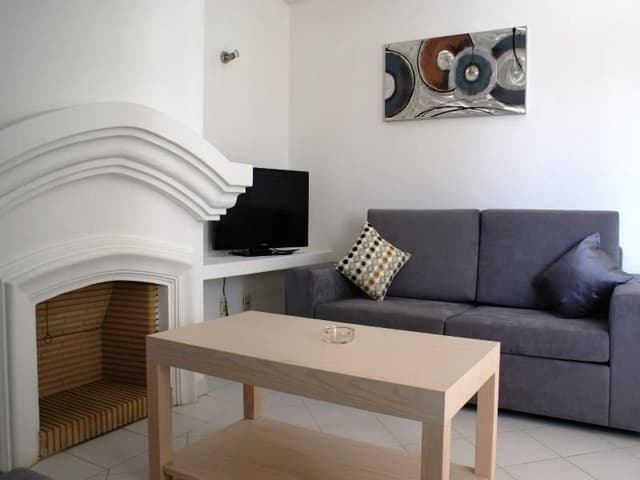 APARTMENT ONE BEDROOM