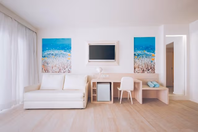 DOUBLE SIDE SEA VIEW