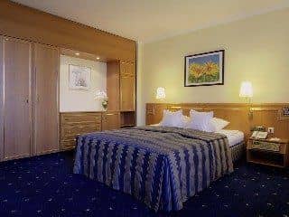 Holiday Inn Hannover Airport Holiday Inn Hannover Airport