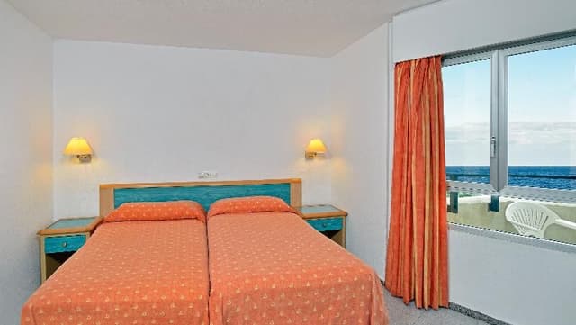 APARTMENT SEA VIEW TWO BEDROOMS