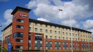 Holiday Inn Express London - Luton Airport3