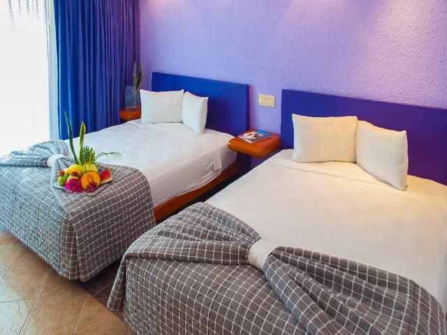 JUNIOR SUITE QUEEN SIZE BED