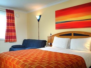Holiday Inn Express Derby Pride Park3