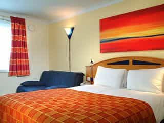 Holiday Inn Express Derby Pride Park Holiday Inn Express Derby Pride Park